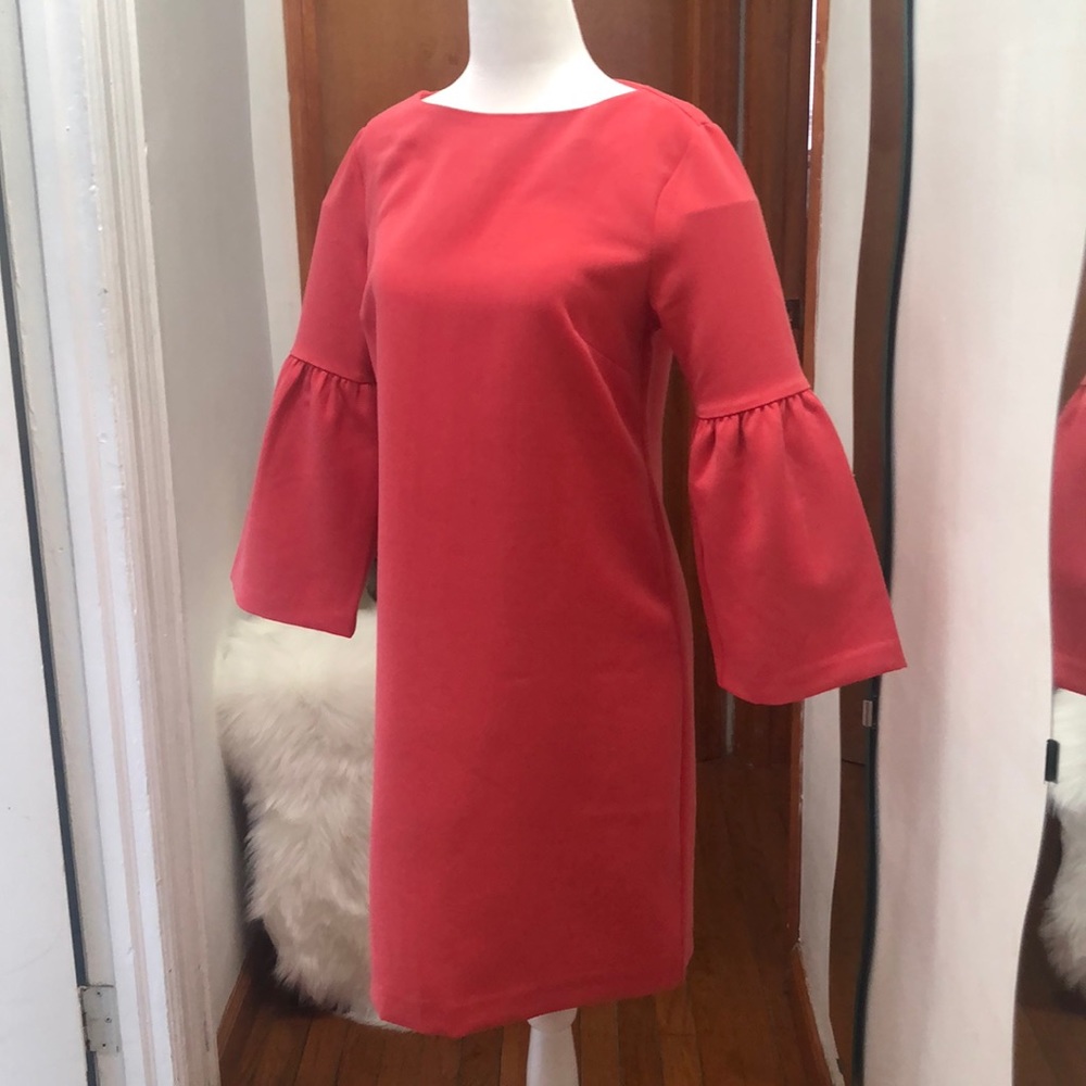 Banana Republic. CORAL SIZE 2